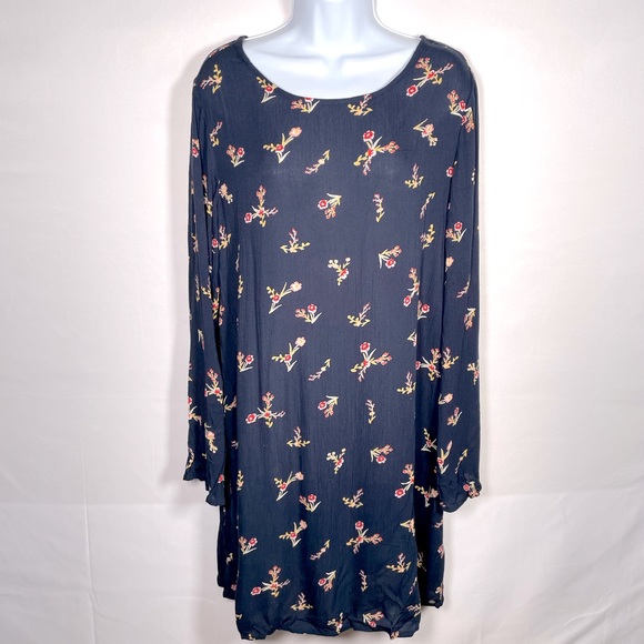 Roxy Bell Sleeve Midi Dress Size Large Navy Blue with Red Floral Print Boho - Picture 2 of 8